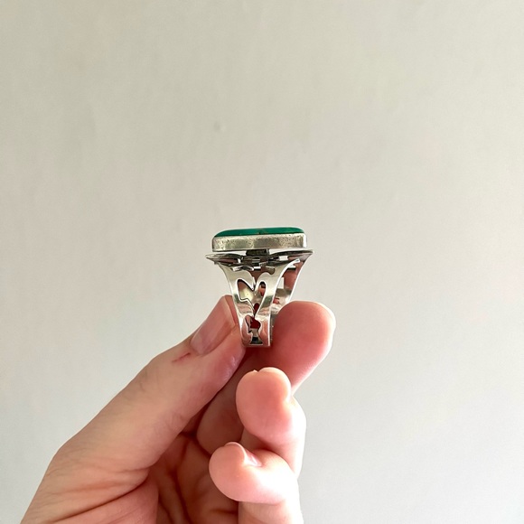 Vintage Turquoise and Sterling Silver Ring - Picture 8 of 8